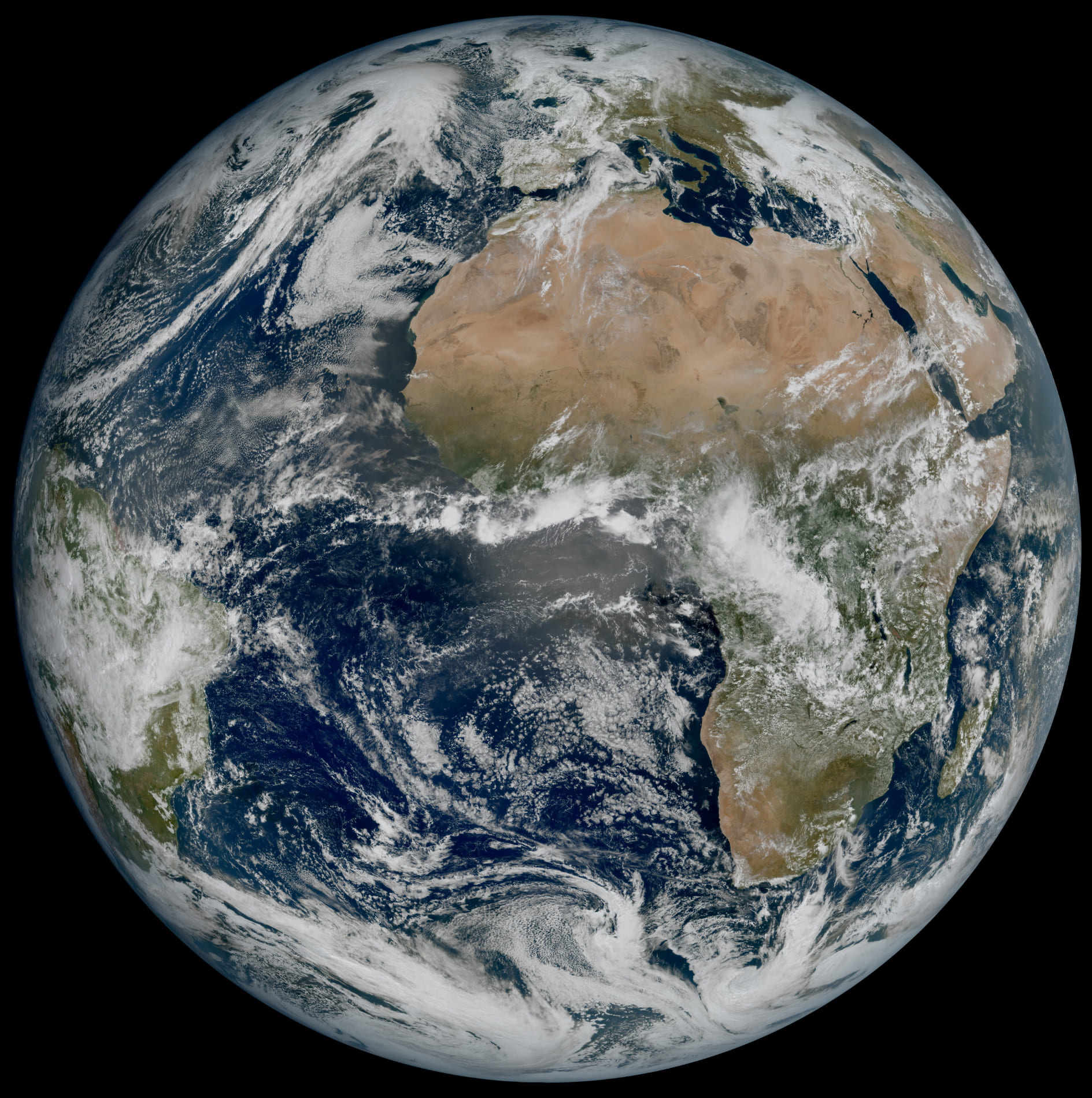 Метеорологический спутник European Meteosat Third Generation Imager-1 сделал  невероятно четкий снимок Земли из космоса